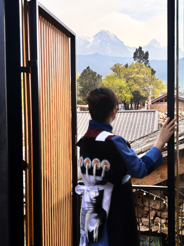 麗江小眾秘境｜住進200年歷史的納西族人家裡！