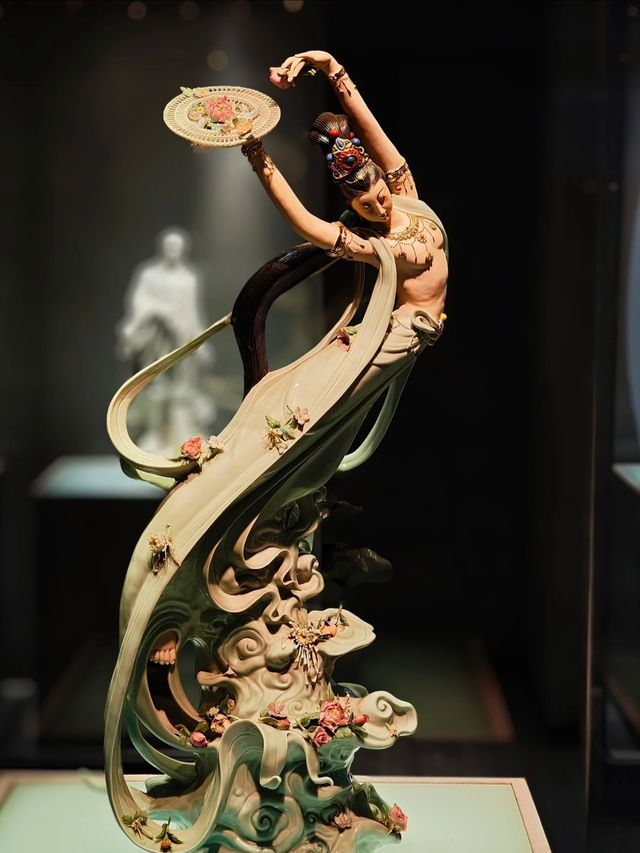 景德鎮中國陶瓷博物館作為中國陶瓷文化的核心載體