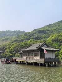 桃花影落，碧海潮生