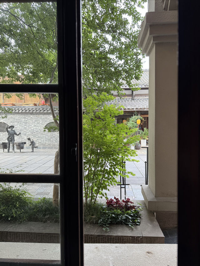 在常德，住進一幅流動的民國水彩畫