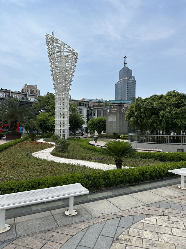  Discover Tianyi Square: Ningbo’s Vibrant Urban Oasis! 🏙️