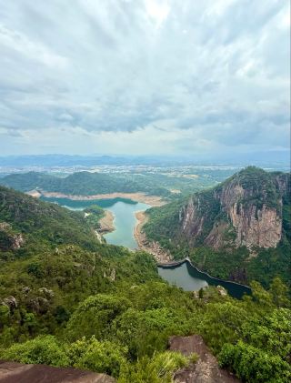Heavenly Waterfalls in Tiantai County You Must See