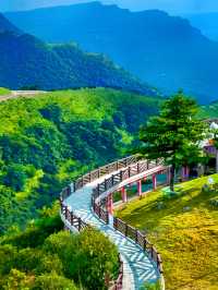 宜昌百里荒：23℃秘境藏草原，三國風雲與山楂樹浪漫交織