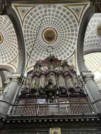 🏛️ Catedral de Puebla: La Joya Dorada que Toca el Cielo