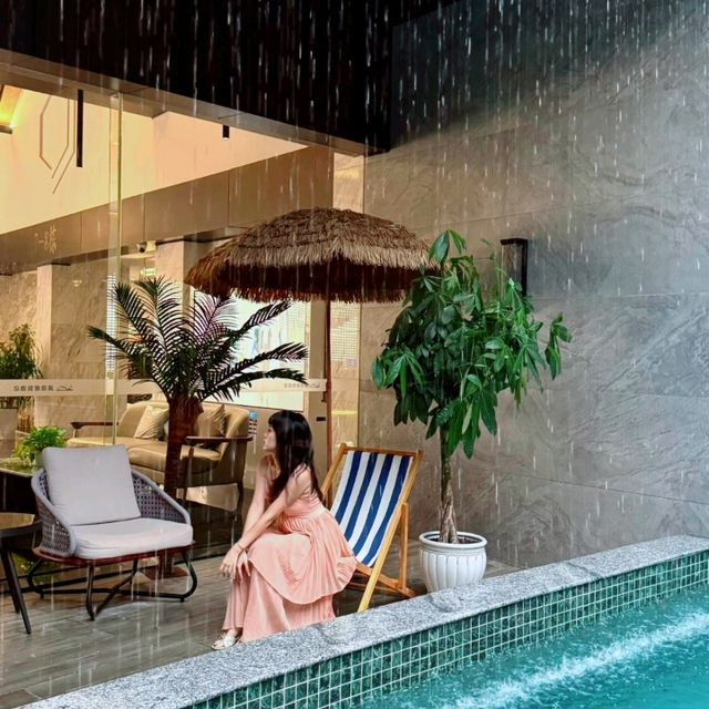 Yangshuo Lijiang Sanctuary: Craft Your Verse Amidst Landscapes and Viral-Worthy Moments. Yangshuo Lijiang Sanctuary: Craft Your Verse Amidst Landscapes and Viral-Worthy Moments.