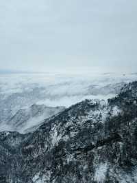 這哪裡是老君山，這怕不是天宮吧！