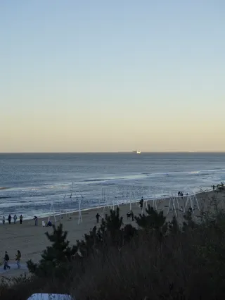 躲進淡季阿那亞｜去烏托邦避世