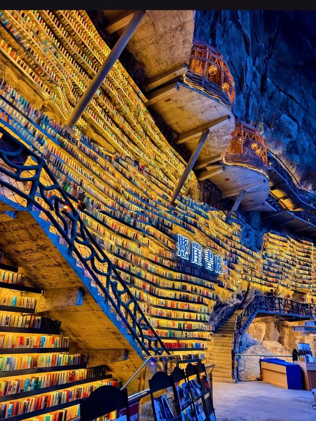 藏在桂北的地心奇觀羅城棉花天坑! 藏在桂北的地心奇觀羅城棉花天坑!