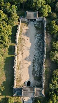 中衛,沙漠、黃河與星空的詩意交響 中衛,寧夏西部的「塞上江南」與「大漠水城」,是黃河唯一穿越騰格里