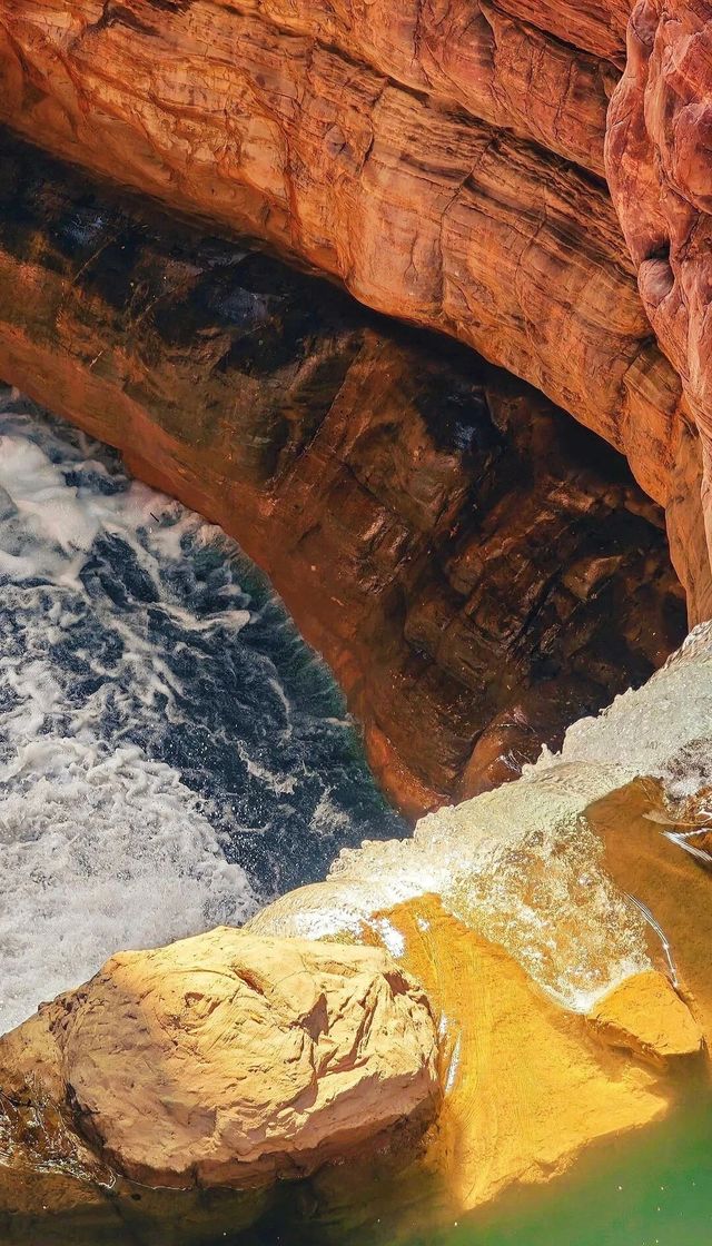 丹霞地貌徒步探險指南 丹霞地貌徒步探險指南