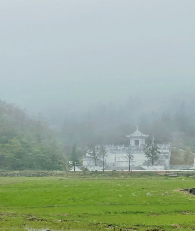 永修雲居山全攻略|禪宗祖庭與山水秘境,兩天一夜靜心之旅 永修雲居山全攻略|禪宗祖庭與山水秘境,兩天一夜靜心之旅