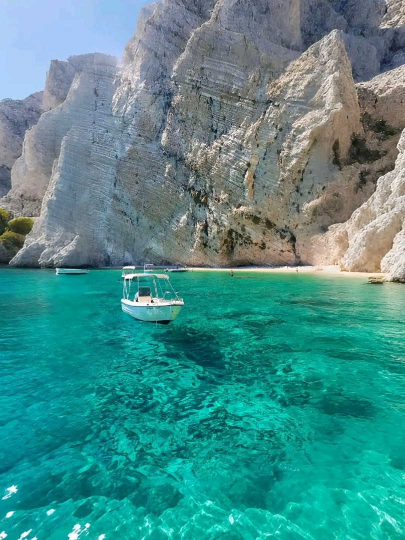 ギリシャ、地中海が抱く神話の中のあの場所。 | Trip.com ギリシャ