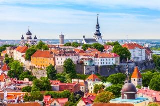 European multi-country panorama tour | Experience everything from fairytale Northern Europe to mysterious Eastern Europe in one trip