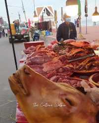 ตลาดริมโขง ดูของป่าจากฝั่งลาว ที่นครพนม 