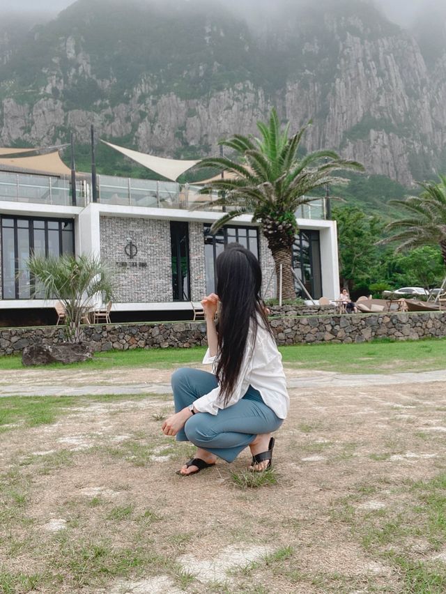 웅장한 산방산 뷰를 가득 품은 이 곳~!⛰️ ‘원앤온리’ 를 소개합니다~!☕️