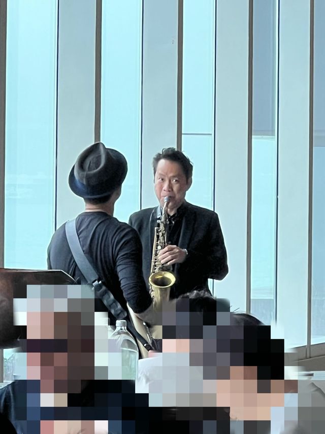 望住海景聽Live band🎶🎸