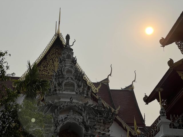 เที่ยวงานวัดพระธาตุช่อแฮ พระธาตุประจำปีขาล