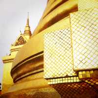 All that GLITTERS is the GRAND PALACE!