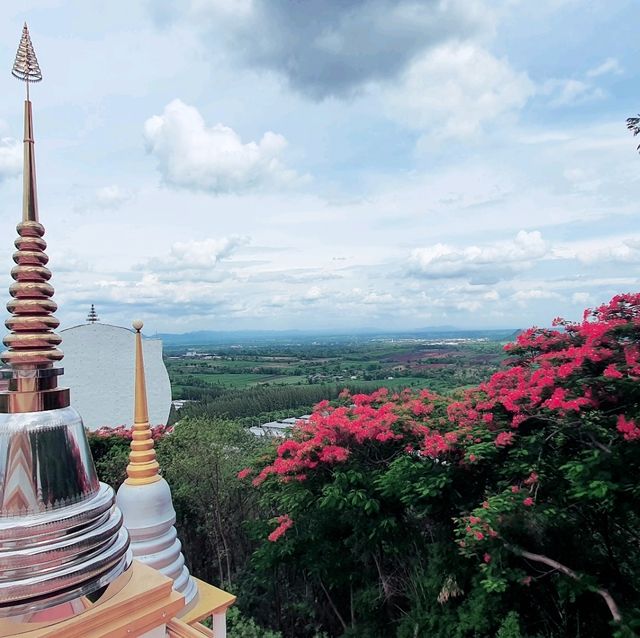 วัดถ้ำเขาปรางค์  วิวมุมสูง สวยทุกองศา