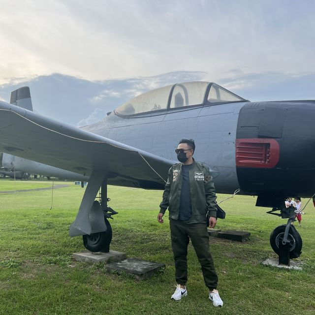 唔使錢！係空軍基地任影扮湯告魯斯！