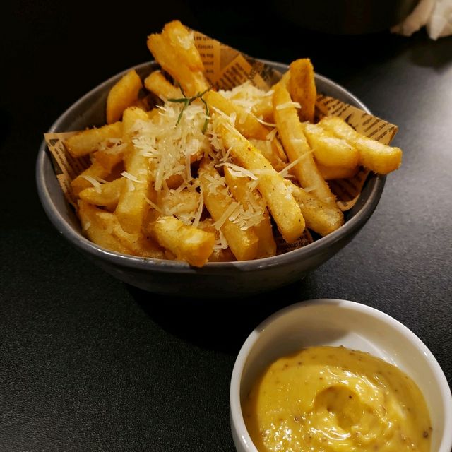 不容錯過【台中北屯】眺高 STAY WITH MOUNTAIN義式料理餐廳