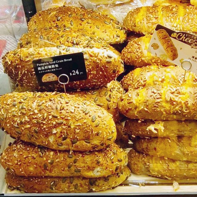 最喜歡逛麵包專門店！A1 BAKERY ！