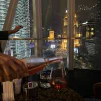 분위기에 취하고 싶을 땐 Bar Trigona,  Four Seasons KL