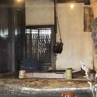 일본 전통화로에 꼬치구이를, 산로쿠엔(山麓園)