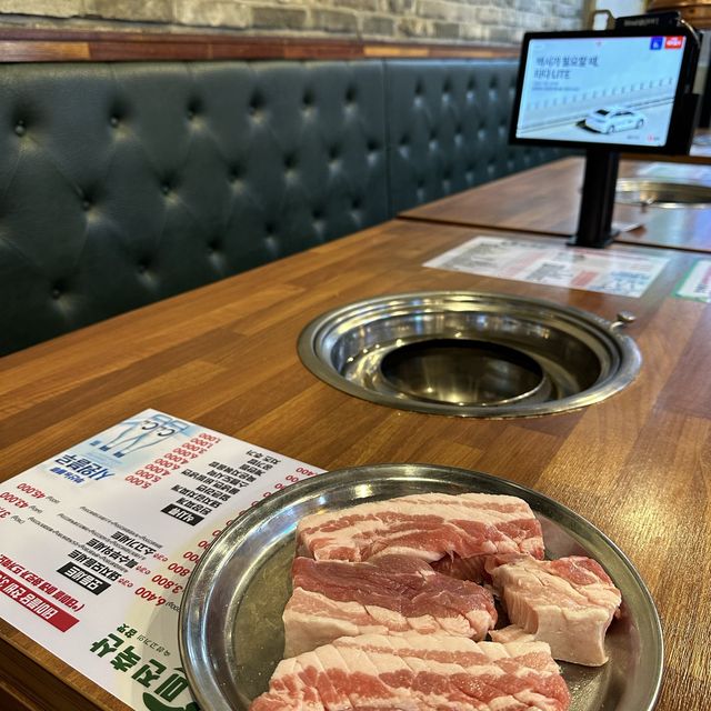 五花豬腩肉燒豬皮的韓式燒肉🐷🐽