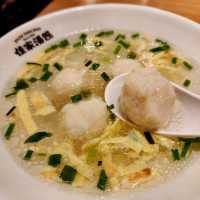 上海人氣爆汁湯麭