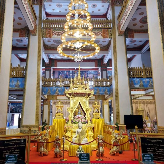 วัดหนองแวง วัดงามของสายมู