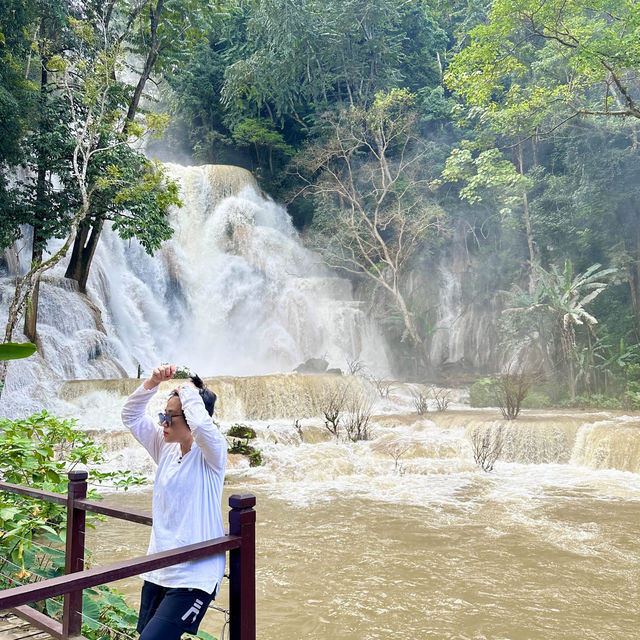 Kuang Si Waterfall 😍