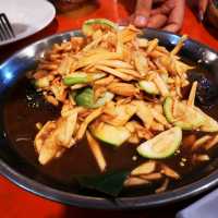 ไก่ยกครก จ.ระยอง