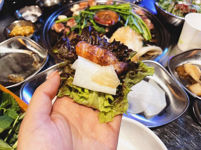 구워서 나오는 돼지고기 맛집 삼굽살 명지점