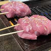 【大阪・難波】丹波黒どり雌にこだわる焼き鳥屋「鉄板ぢどり焼TARO 難波中店」
