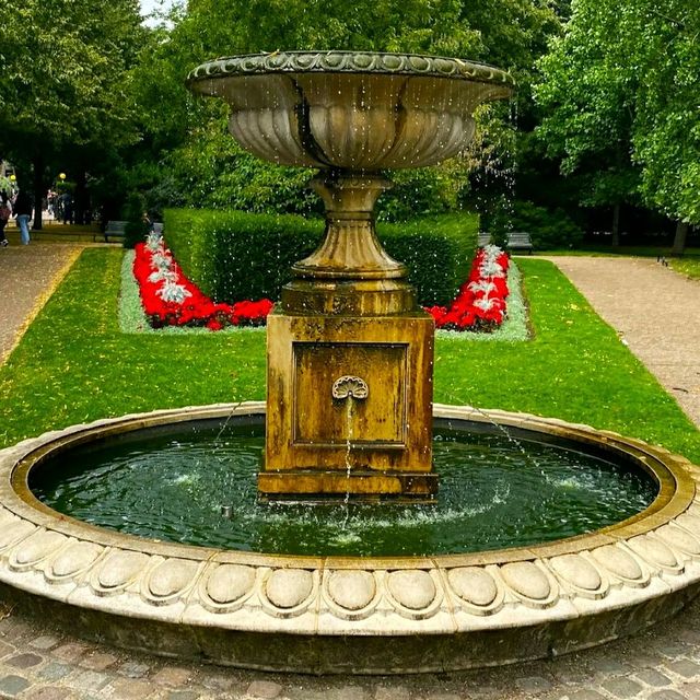 AWARD WINNING OPEN AIR THEATRE IN LONDON!