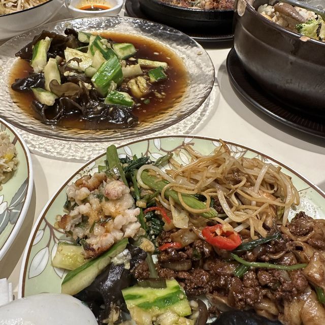 ソウルのディータワーで中華食べる。