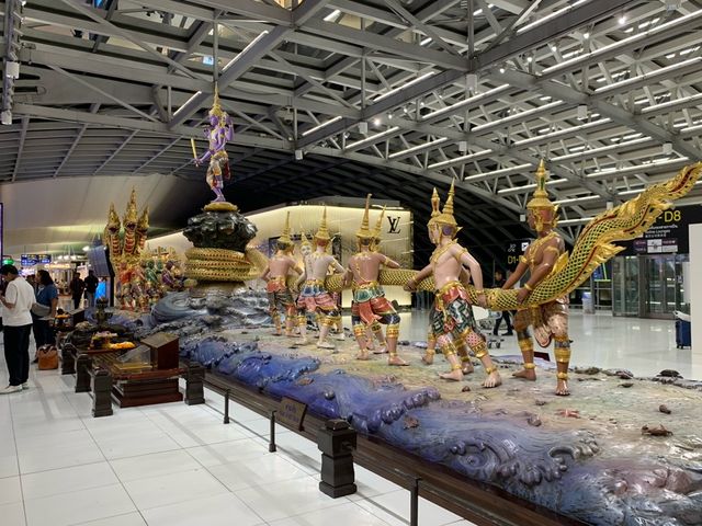 タイ　タイ観光　タイ　スワンナプーム国際空港の制限エリアが凄いぞ！