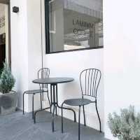 Laminim Coffee Shops 