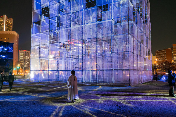 横浜みなとみらいのイルミならココ！】ヨルノヨと赤れんが倉庫は行く