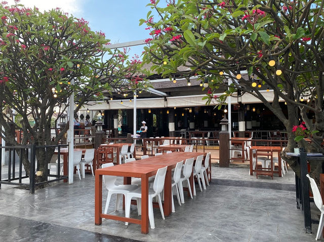 “ระเบียงทะเล” ร้านอาหารวิวสวย ริมทะเลบางปู