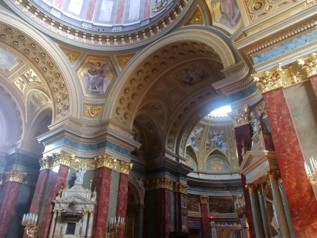 【匈牙利】布達佩斯聖史蒂芬大教堂：美麗景色、內部裝飾