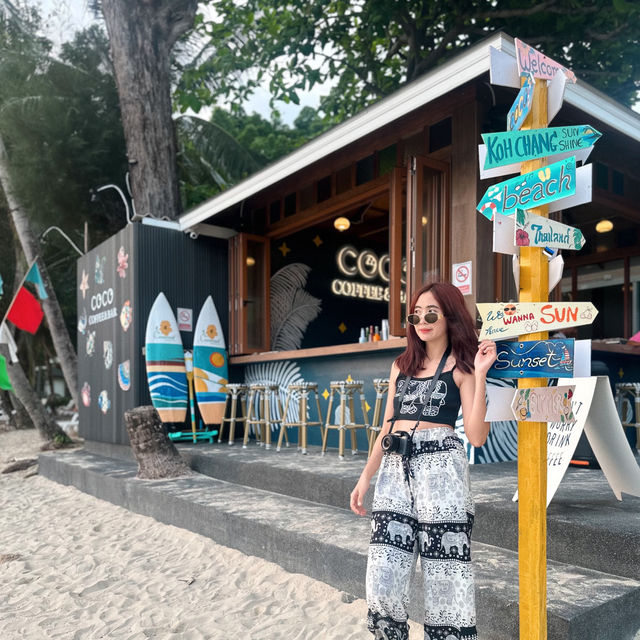 คาเฟ่เกาะช้าง โคโคนัทบีทรีสอร์ท #คาเฟ่ติดริมทะเล