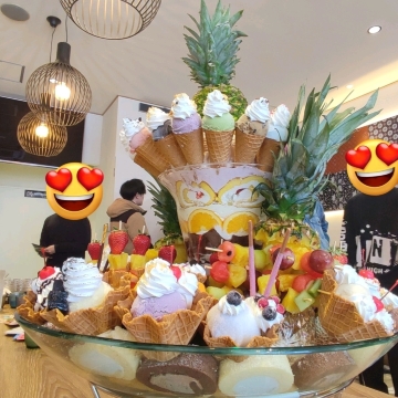 からふね屋本店の巨大パフェ | Trip.com 京都