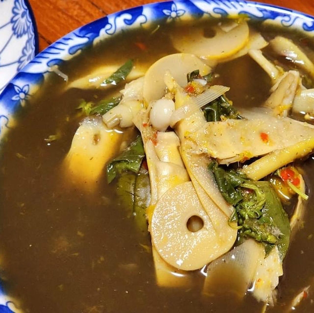 ส้มตำร่มยาง