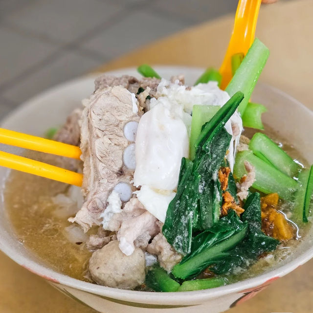 「曼谷老字號陳億粿條店，口感頂級美味！」