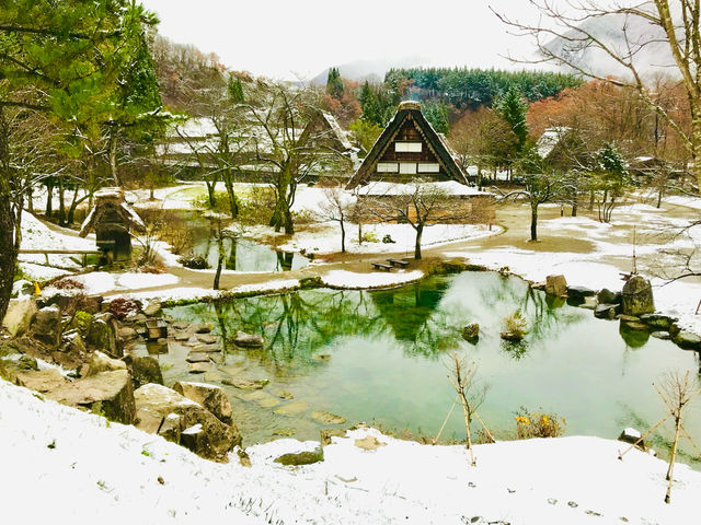 Shirakawa in winter was pure magic.🇯🇵⛄️