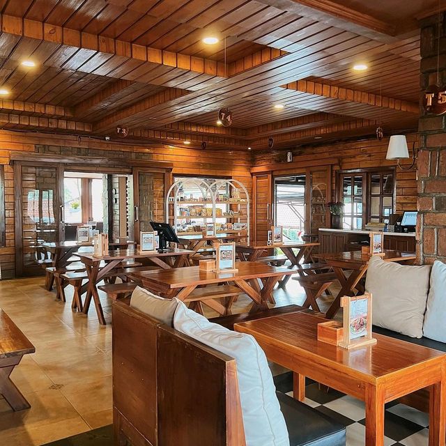 BUMI AKI HERITAGE | A LEGENDARY SUNDANESE RESTAURANT