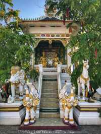 ชมความงดงามของวัดคู่บ้านคู่เมืองเชียงรายมายาวนาน