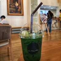 ร้านกาแฟชายทุ่ง ร้านกาแฟแห่งพระเมตตา